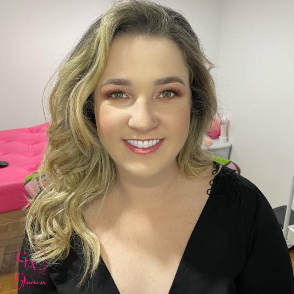 Maquiagem Social Com Pele Blindada + Spa Lips