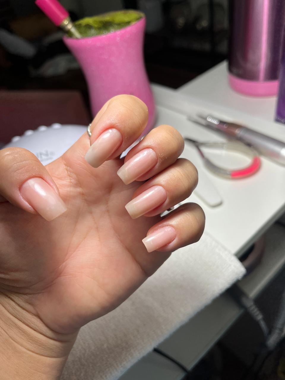 Alongamento Em Molde F1 + Esmaltação Em Gel Ou Esmaltação Tradicional