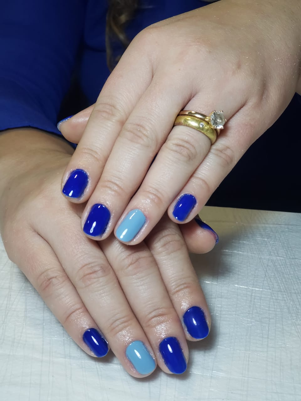 Esmaltação Em Gel Mão +pedicure Tradicional